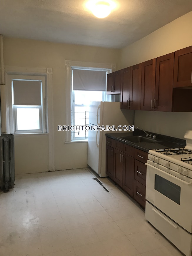 Boston - $2,625 /mo