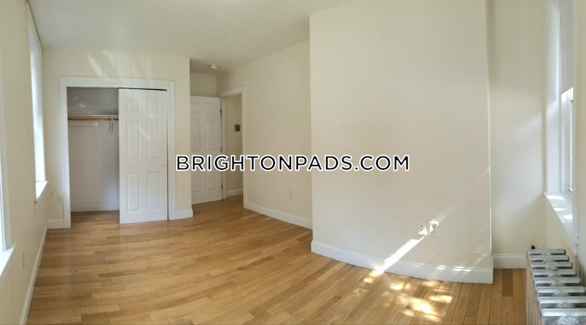 Boston - $2,250 /month