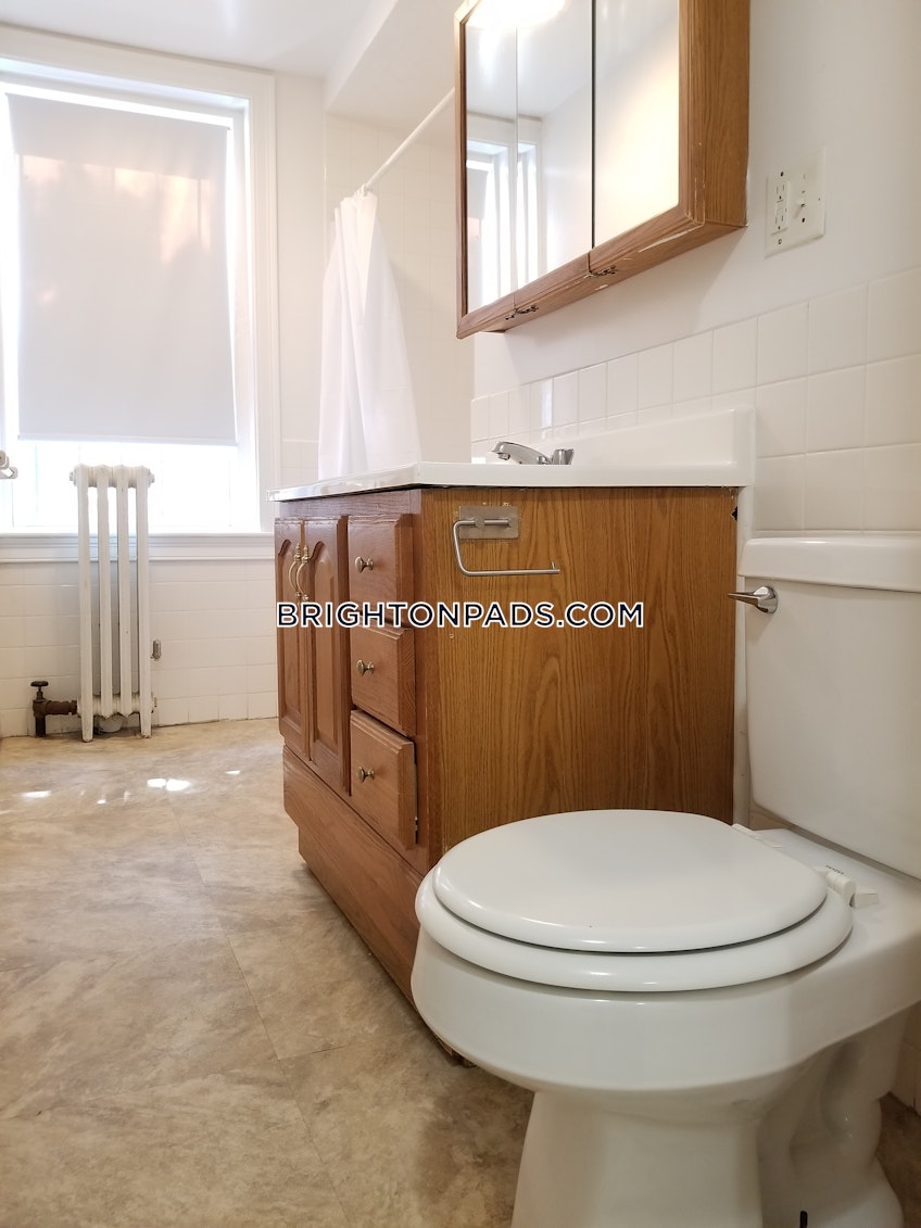 Boston - $2,250 /month