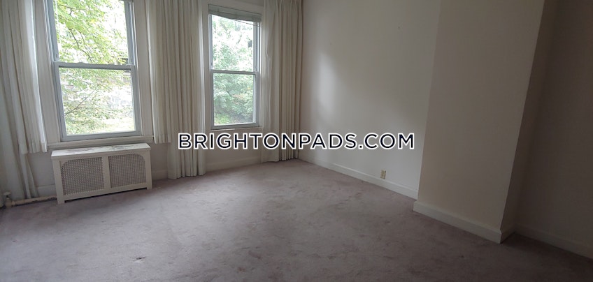 Boston - $2,000 /month