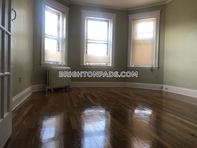 Boston - $2,150 /mo