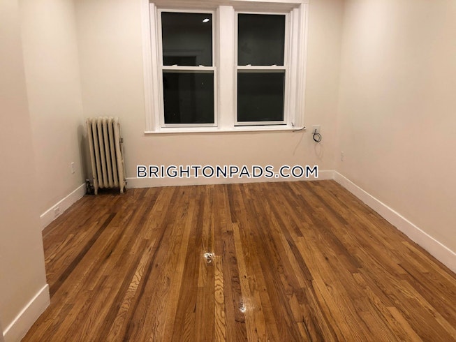 Boston - $3,000 /mo