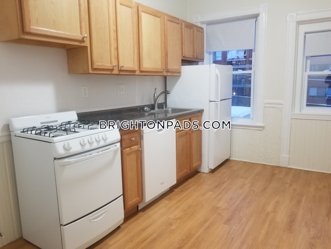 Boston - $2,625 /mo