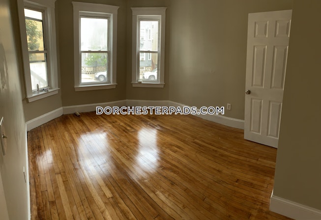 Boston - $2,250 /mo