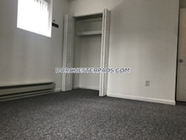 Boston - $1,900 /mo