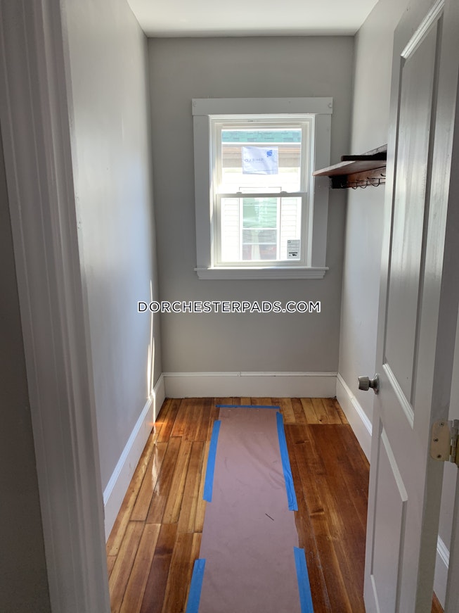 Boston - $2,800 /mo