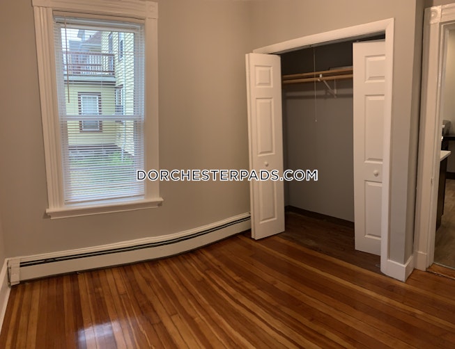 Boston - $2,700 /mo