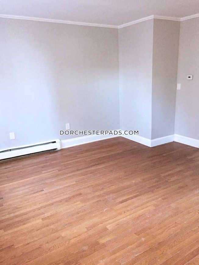 Boston - $3,500 /mo