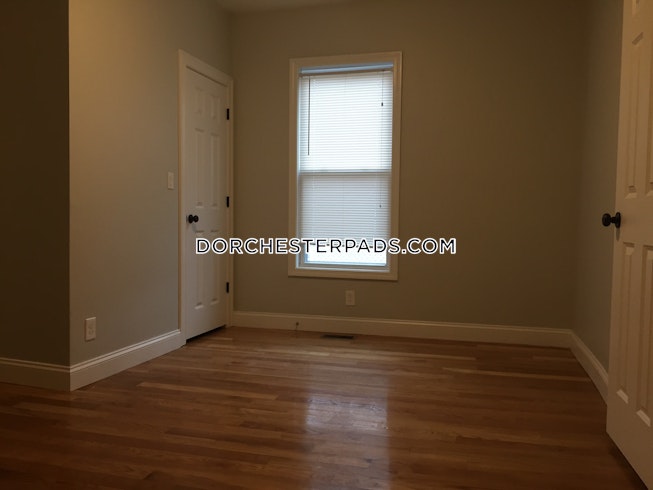 Boston - $2,500 /mo