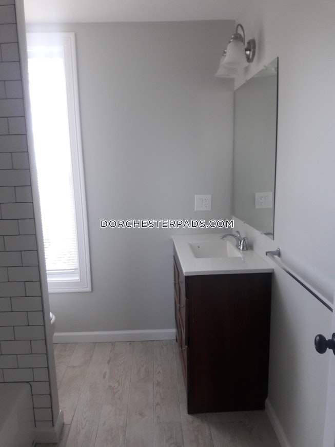 Boston - $3,250 /mo