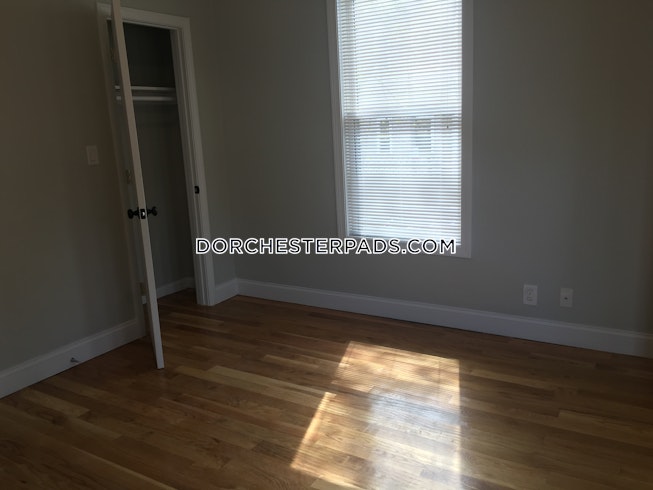 Boston - $2,500 /mo