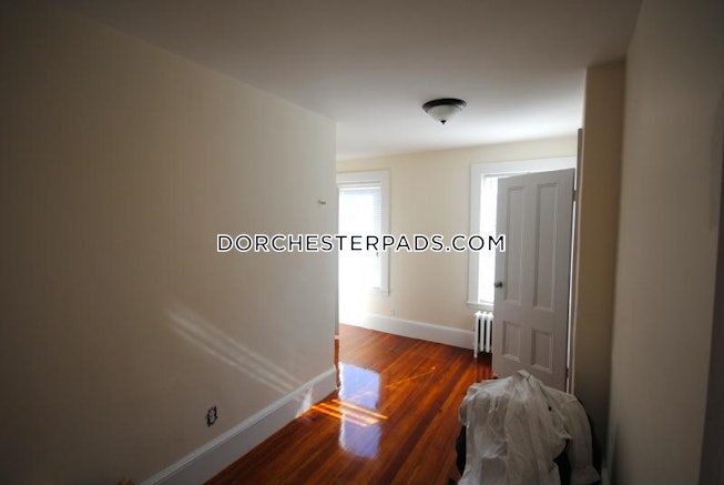 Boston - $3,100 /mo