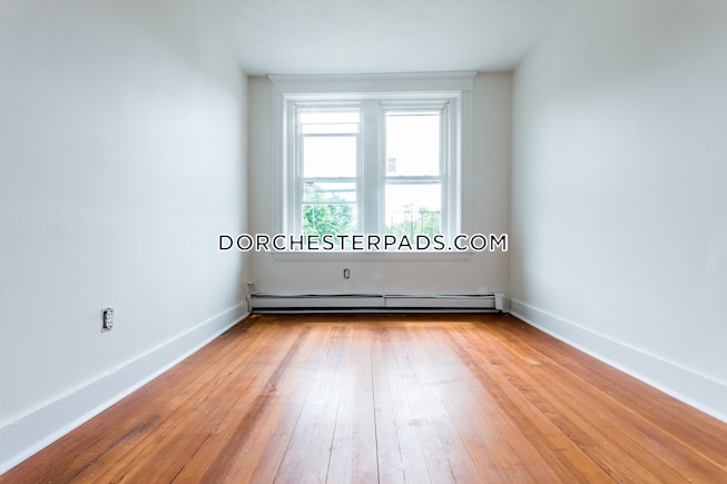 Boston - $1,600 /mo