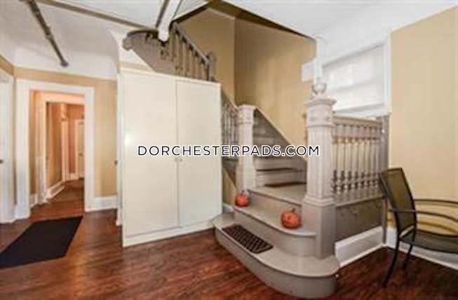 Boston - $6,800 /mo