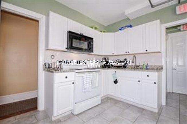 Boston - $6,800 /mo