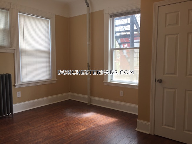 Boston - $6,800 /mo