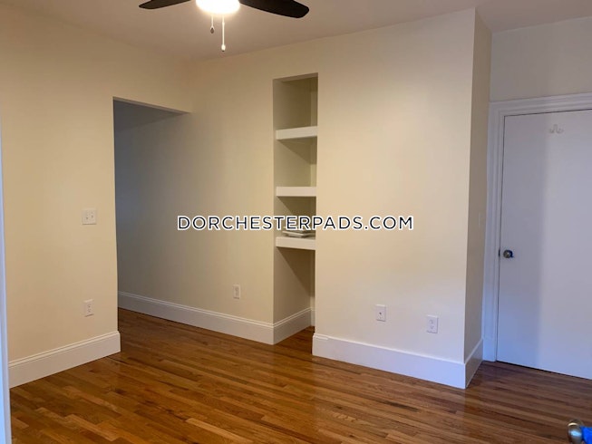 Boston - $3,700 /mo