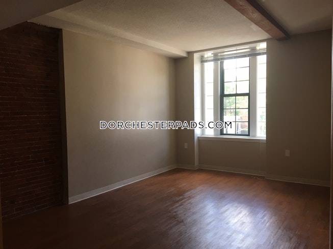 Boston - $6,366 /mo