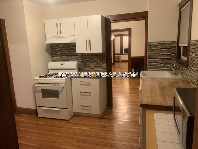 Boston - $1,900 /mo