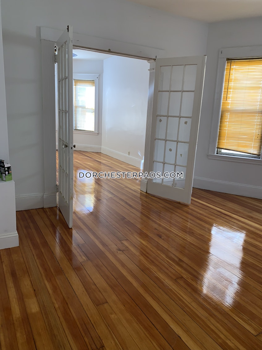 Boston - $2,200 /month