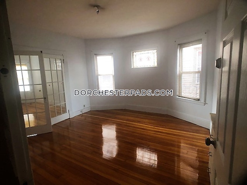 Boston - $2,200 /month