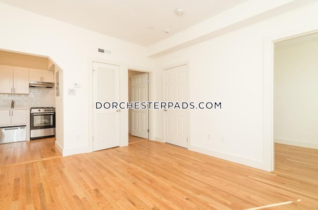 Boston - $2,025 /mo