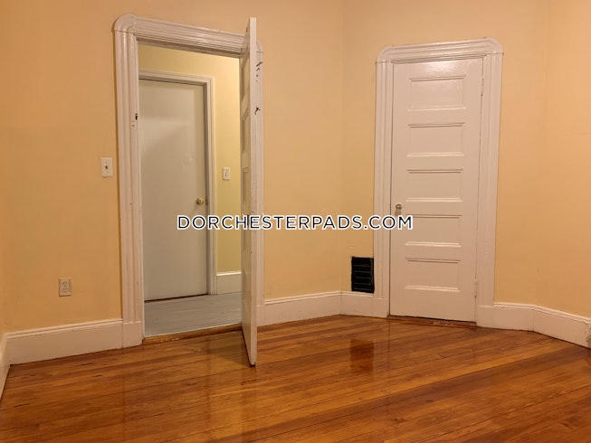 Boston - $2,000 /mo