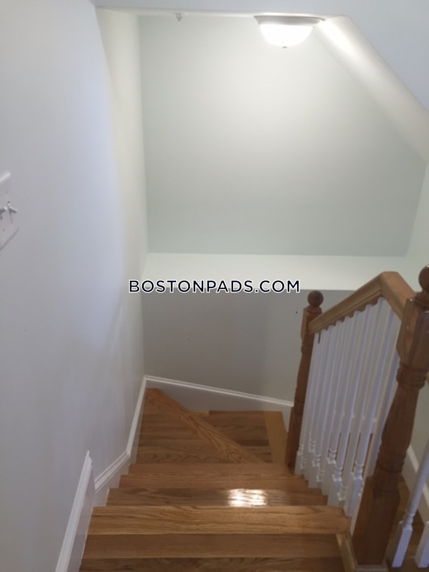 Boston - $4,350 /month