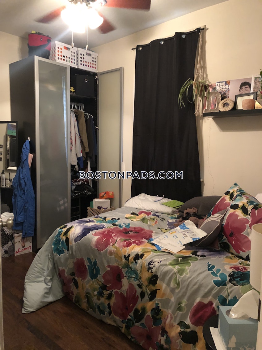 Boston - $2,600 /month