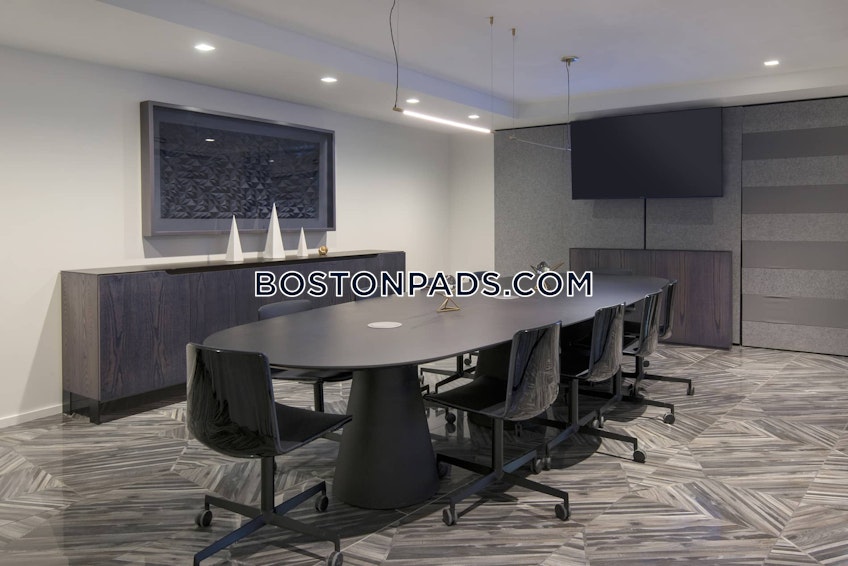 Boston - $8,270 /month