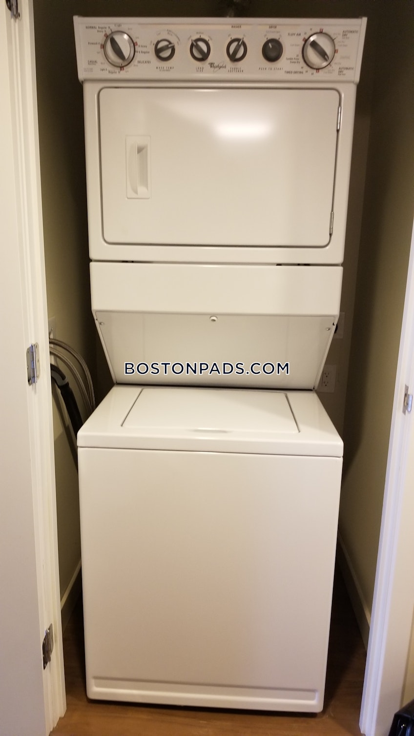 Boston - $3,405 /month