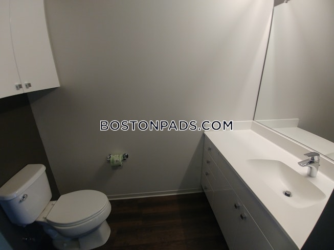 Boston - $3,570 /mo