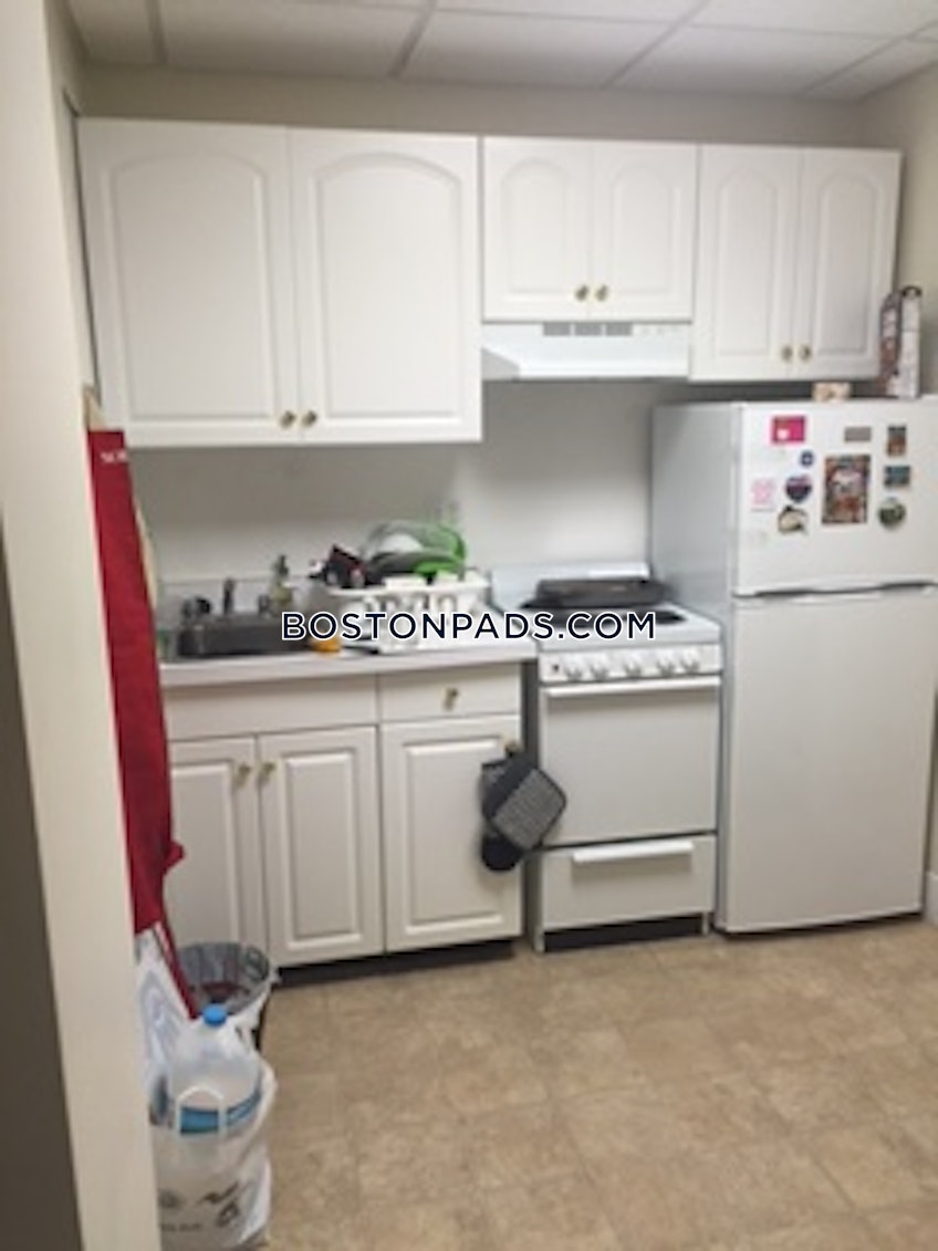 Boston - $3,200 /month