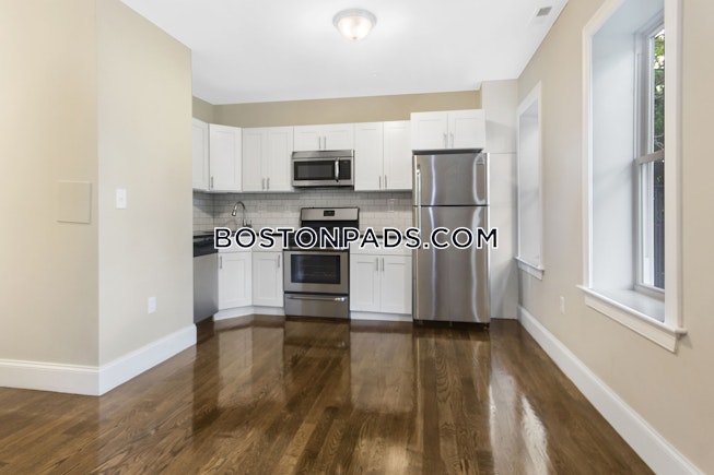 Boston - $3,800 /mo