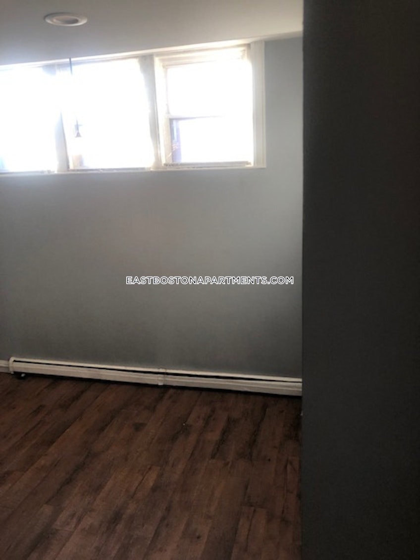 Boston - $1,800 /month