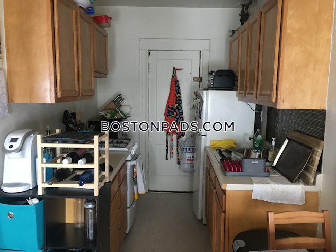 Boston - $2,845 /mo