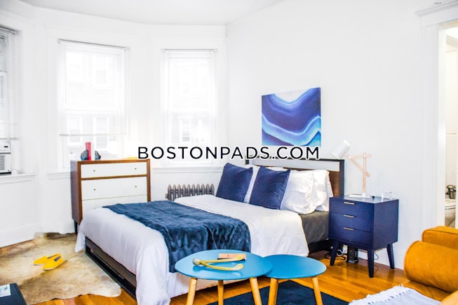 Boston - $2,550 /mo