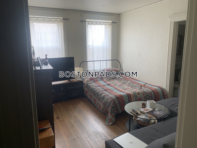 Boston - $2,395 /mo