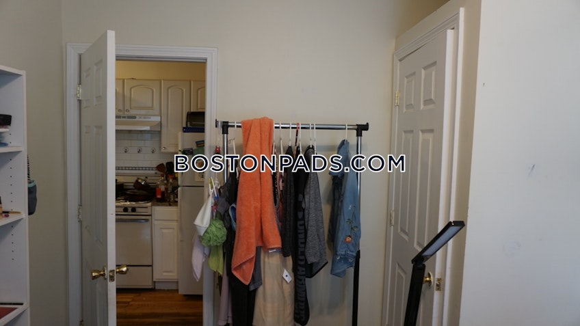 Boston - $3,600 /month