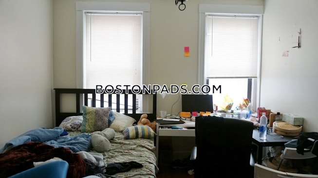 Boston - $3,450 /mo