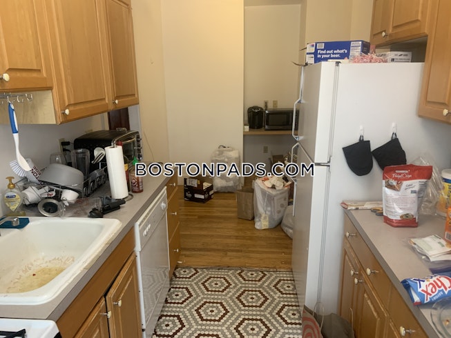 Boston - $5,195 /mo