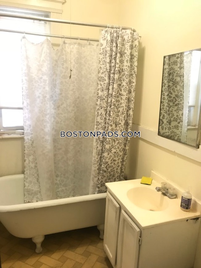 Boston - $3,000 /mo