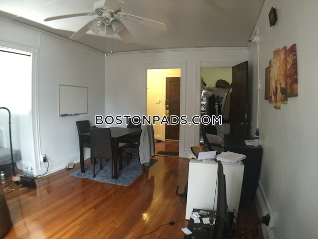 Boston - $2,800 /mo