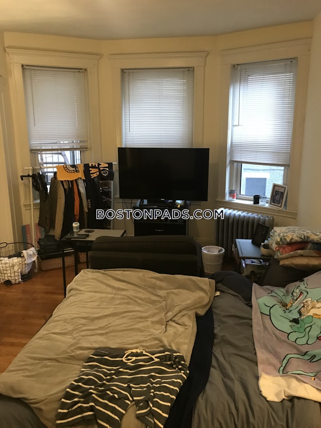 Boston - $1,850 /mo