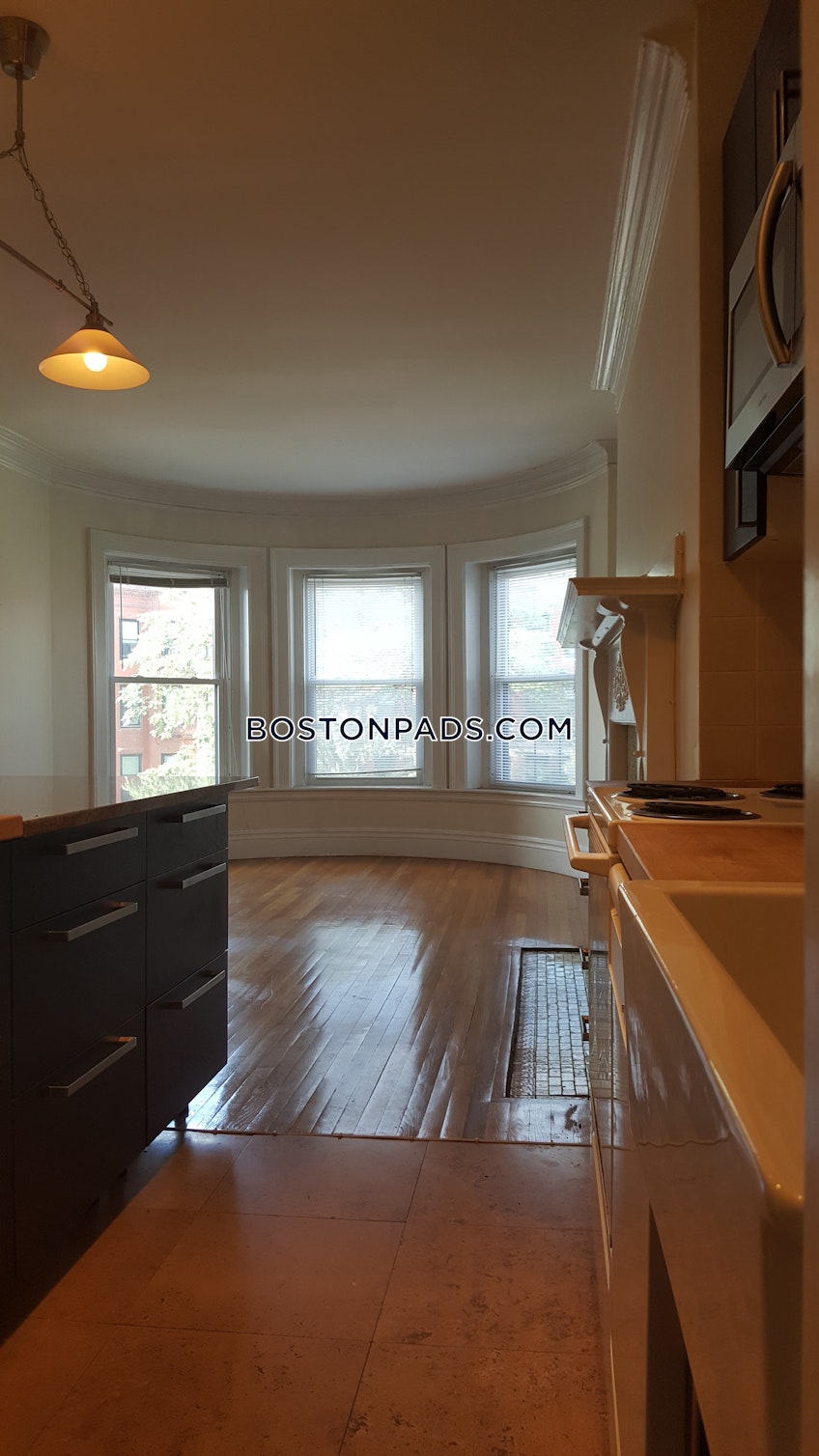 Boston - $1,895 /month