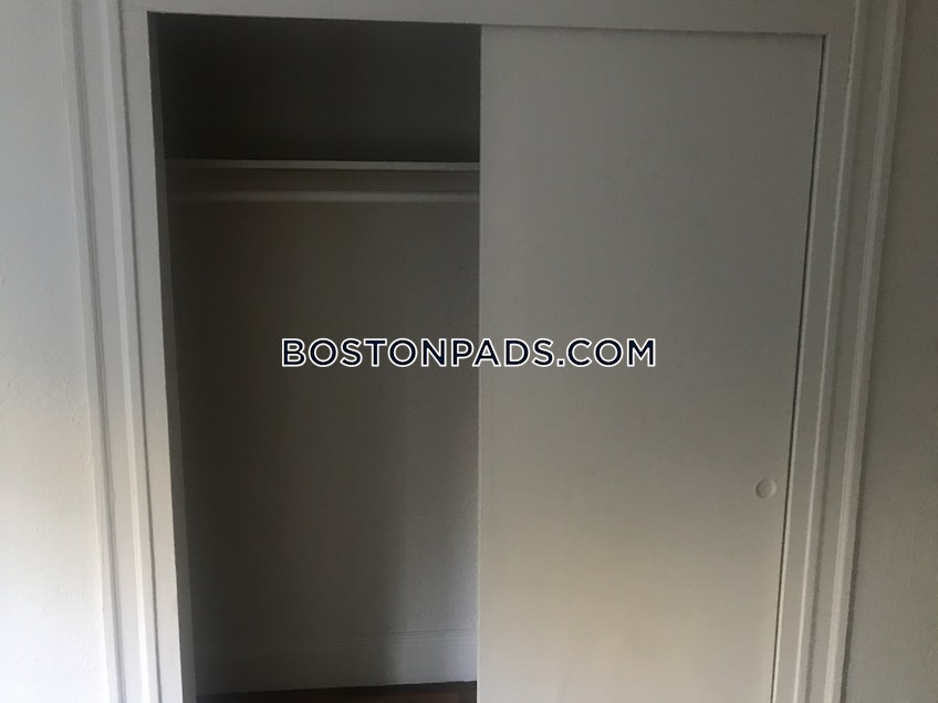 Boston - $2,425 /month