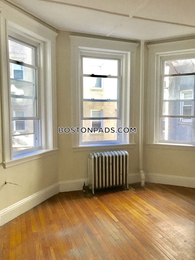 Boston - $2,195 /mo