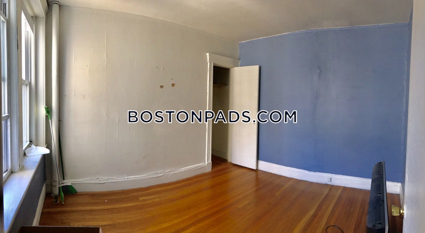 Boston - $3,095 /month