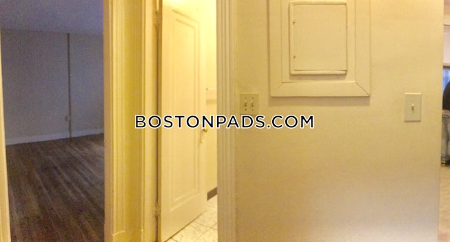 Boston - $2,550 /mo