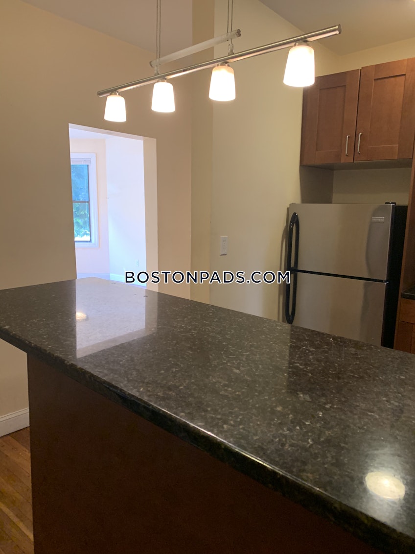 Boston - $2,750 /month